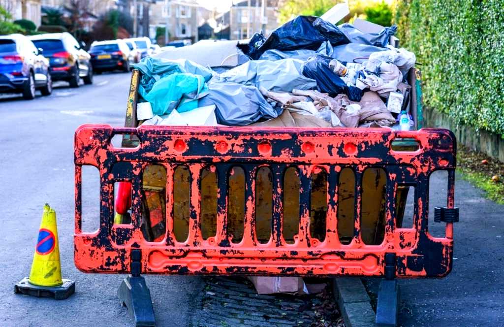 Rubbish Removal Services in Hatford